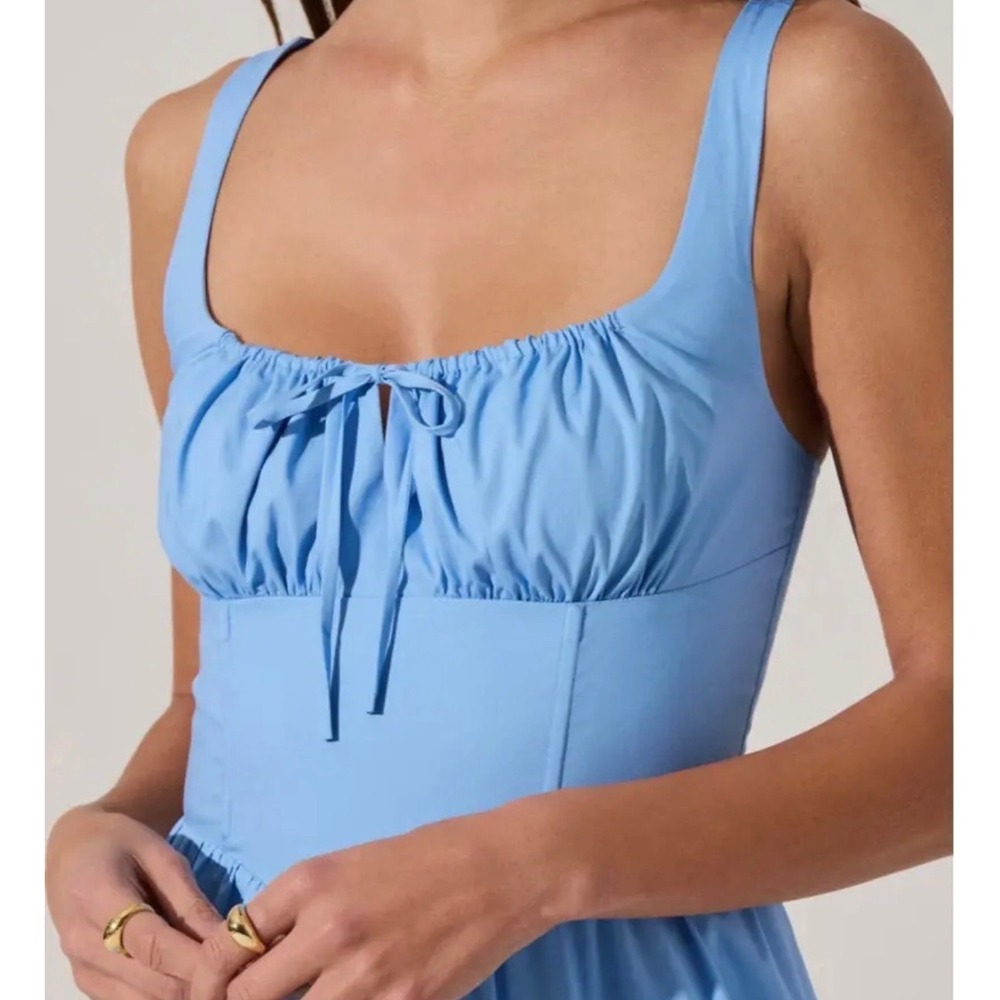 ASTR The Label Blue Poplin Bustier Midi Dress Ruched Tie Front Pockets Size M - Picture 2 of 9